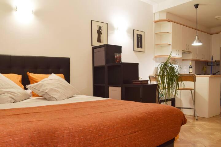 Ferienwohnung Estudio Acogedor Y Luminoso Madrid Exterior foto